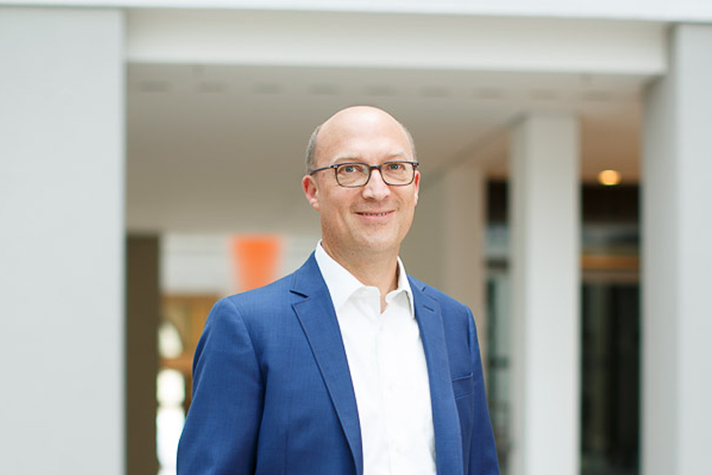 Dr Holgre Rubel.JPG